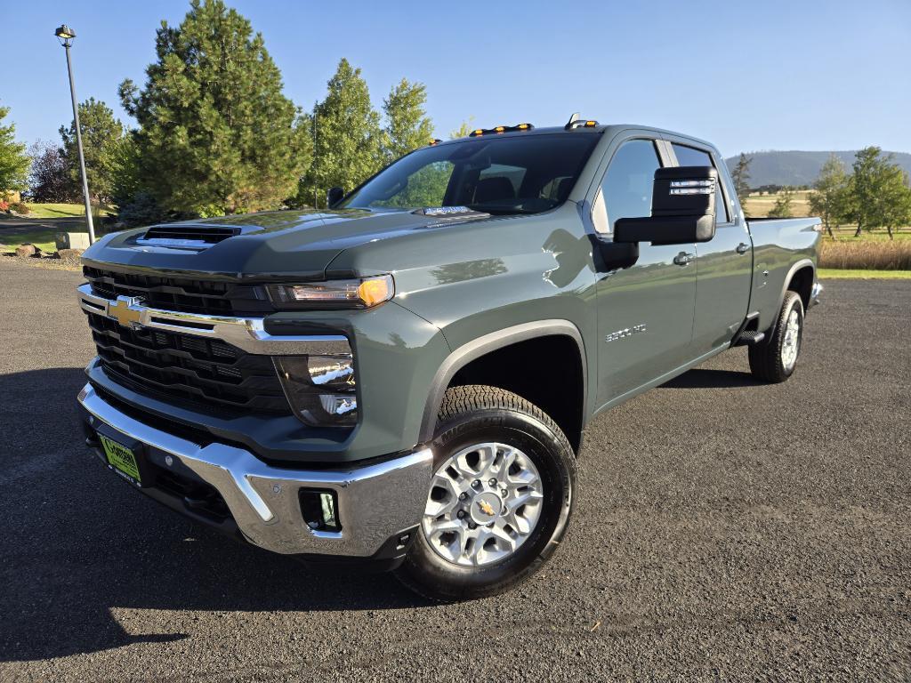 new 2025 Chevrolet Silverado 3500 car, priced at $73,665