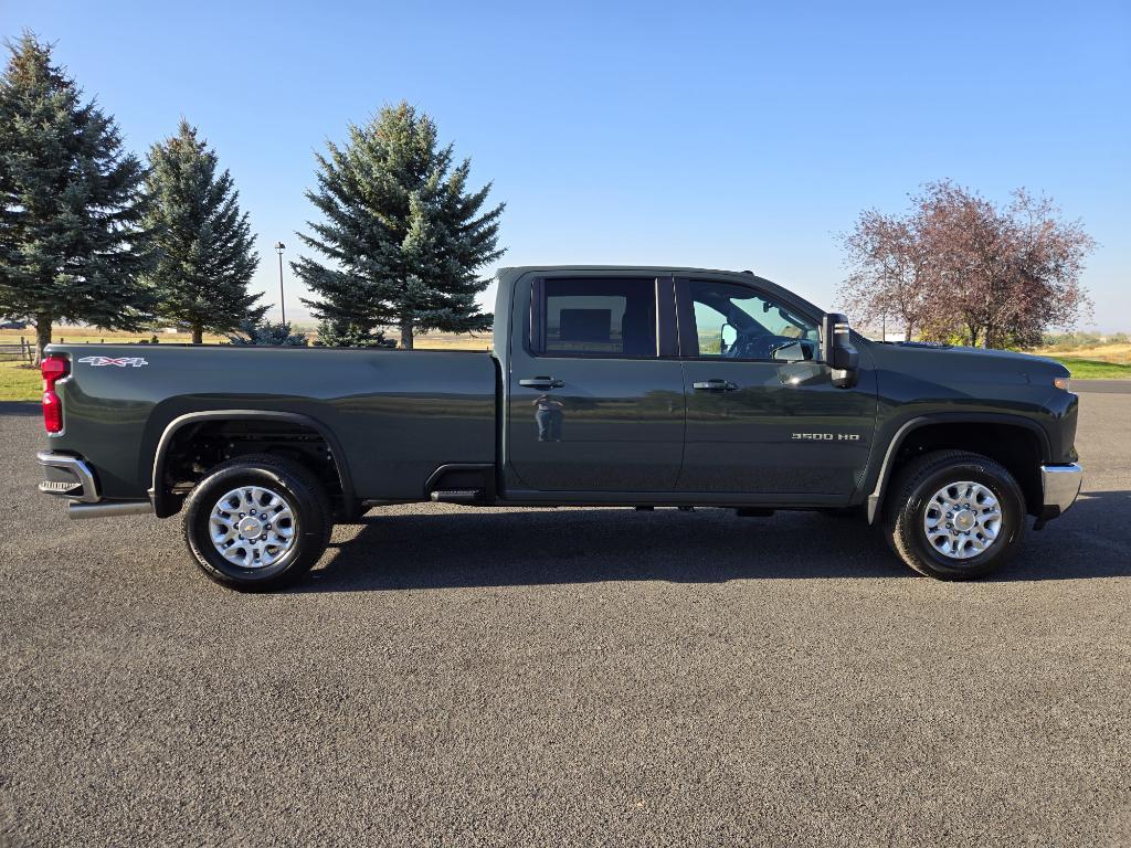 new 2025 Chevrolet Silverado 3500 car, priced at $73,665