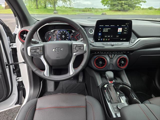 new 2025 Chevrolet Blazer car