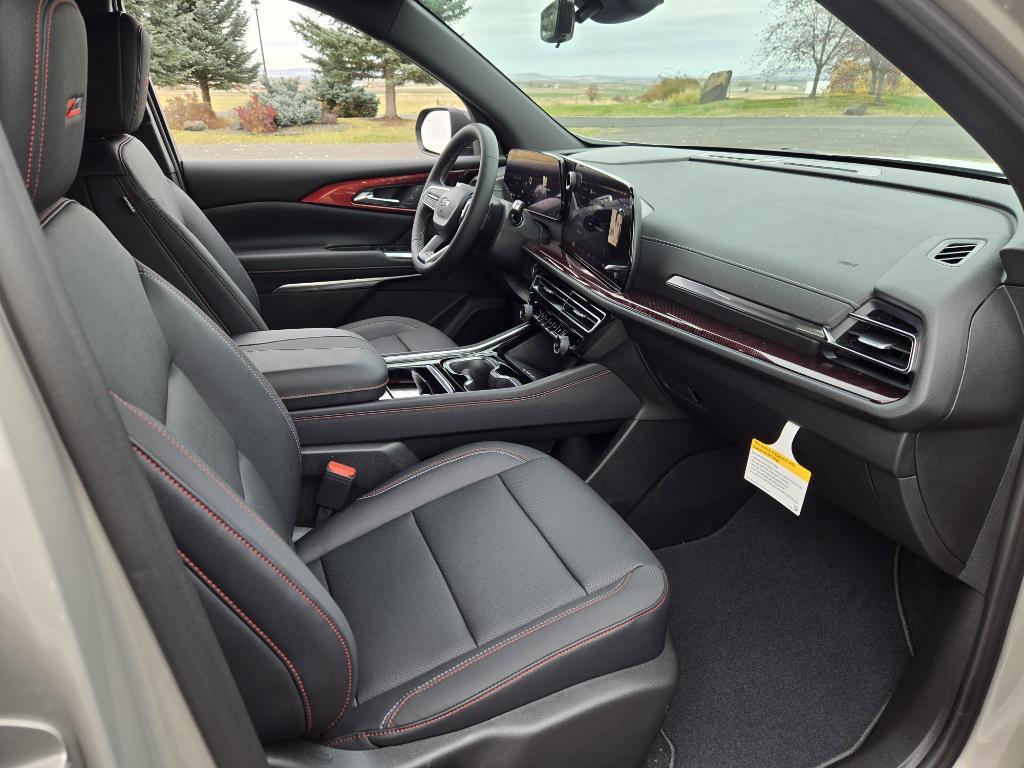 new 2026 Chevrolet Traverse car, priced at $53,915