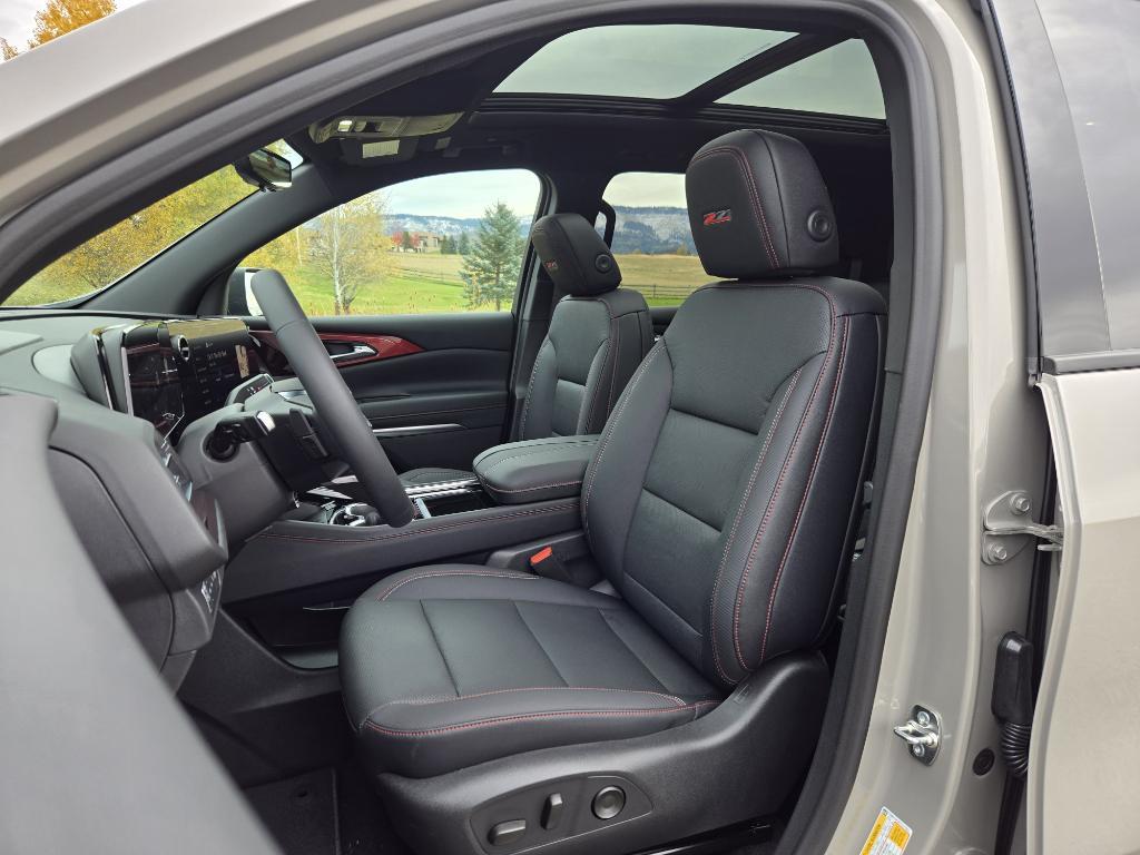 new 2026 Chevrolet Traverse car, priced at $53,915