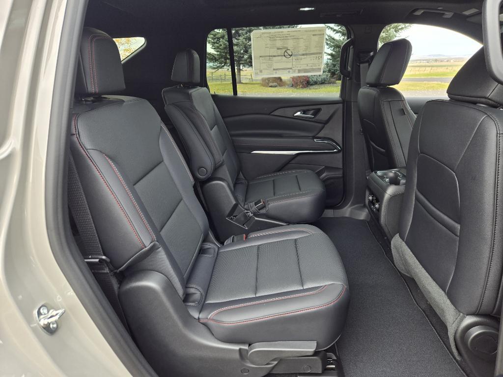 new 2026 Chevrolet Traverse car, priced at $53,915