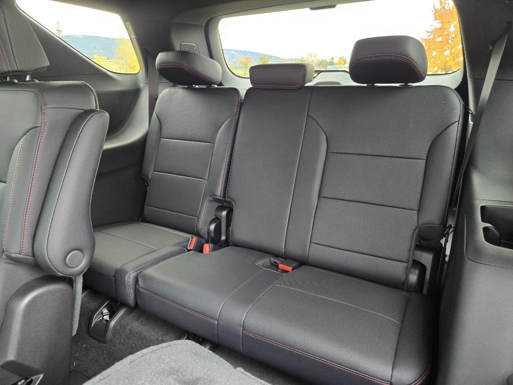 new 2026 Chevrolet Traverse car, priced at $53,915