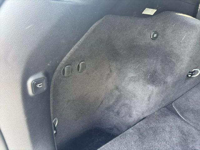 used 2019 Jeep Cherokee car, priced at $17,823