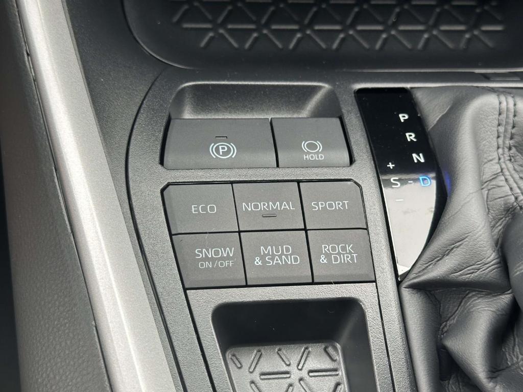 new 2025 Toyota RAV4 car, priced at $35,152