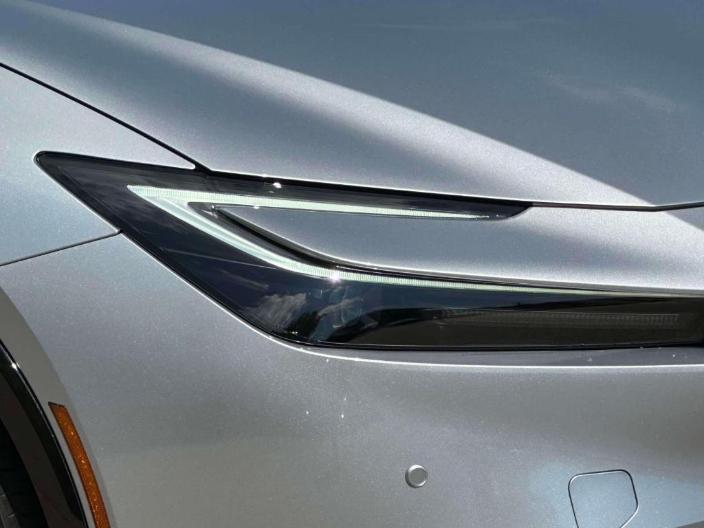 new 2026 Toyota Prius Plug-In Hybrid car, priced at $38,699