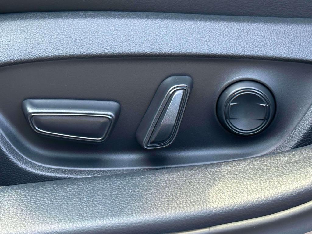 new 2026 Toyota Prius Plug-In Hybrid car, priced at $38,699