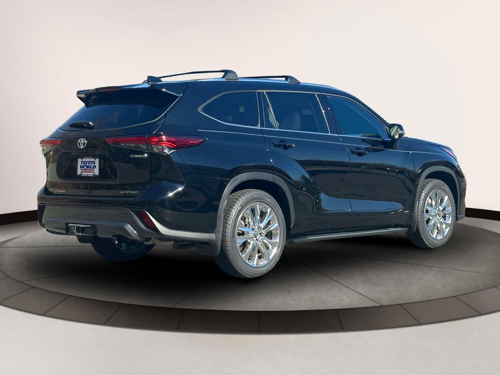 used 2023 Toyota Highlander Hybrid car, priced at $44,299