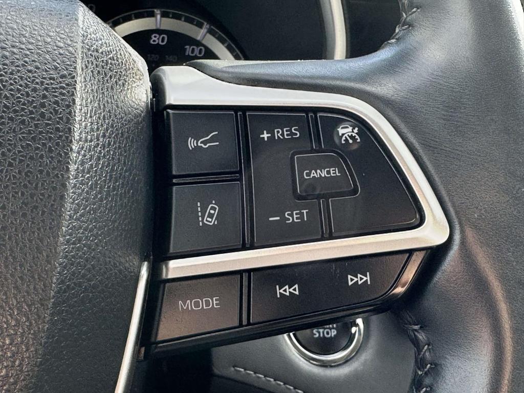 used 2022 Toyota Highlander car, priced at $36,999