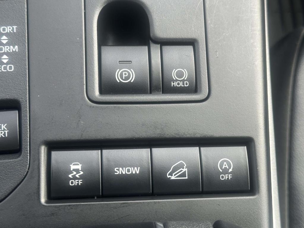 used 2022 Toyota Highlander car, priced at $36,999