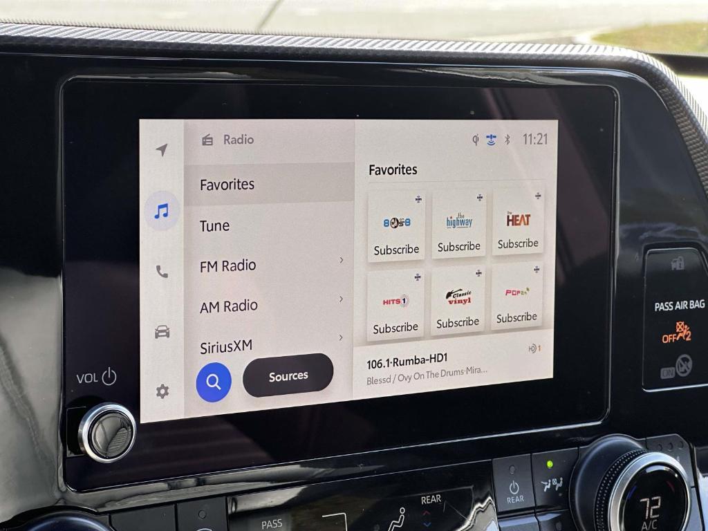 used 2023 Toyota Highlander car, priced at $40,499