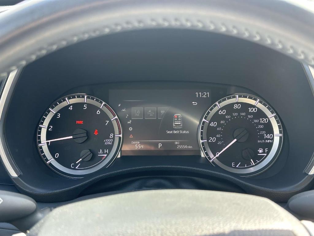 used 2023 Toyota Highlander car, priced at $40,499