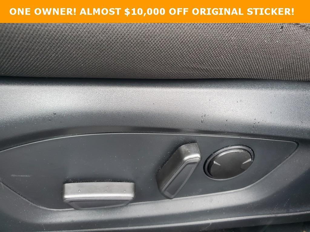 used 2024 Ford Explorer car, priced at $30,995