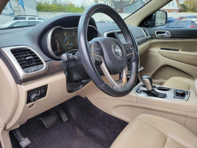 used 2017 Jeep Grand Cherokee car, priced at $15,994