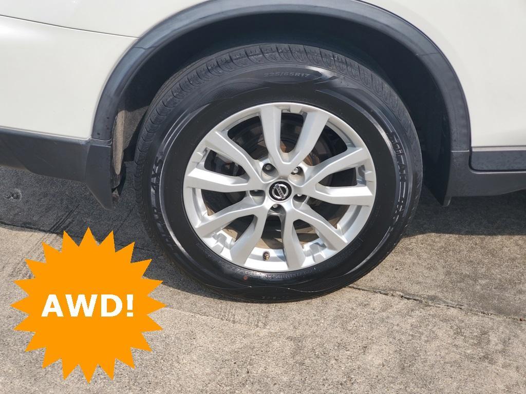 used 2019 Nissan Rogue car, priced at $19,394