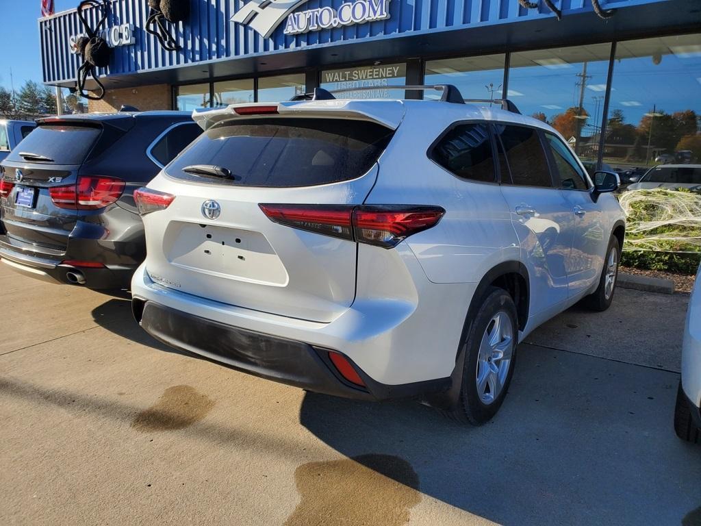 used 2023 Toyota Highlander car, priced at $32,999