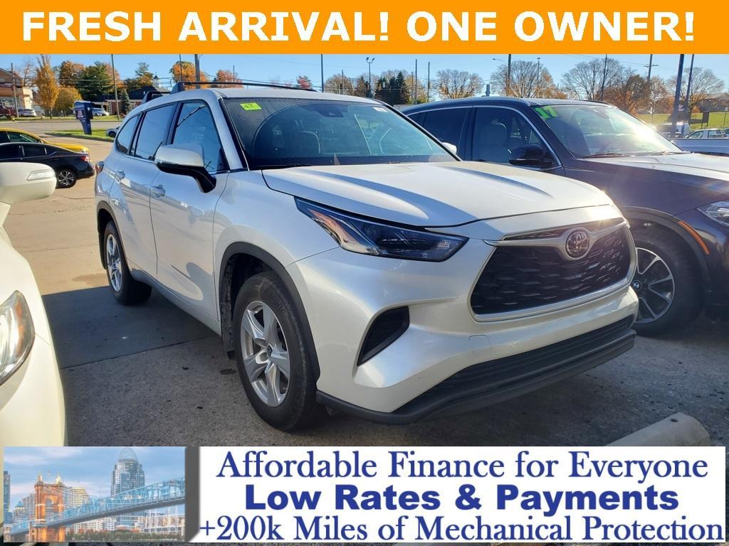 used 2023 Toyota Highlander car, priced at $32,659