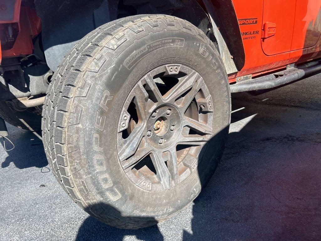 used 2015 Jeep Wrangler Unlimited car, priced at $15,871