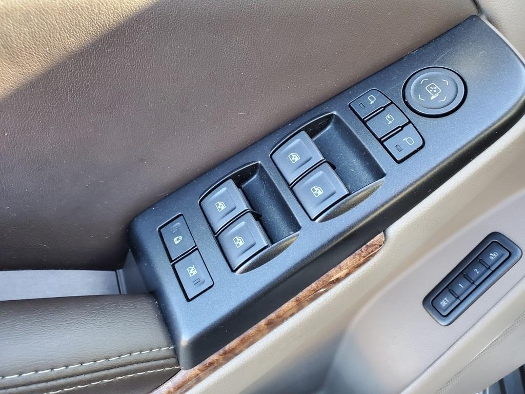 used 2016 Chevrolet Suburban car, priced at $22,995