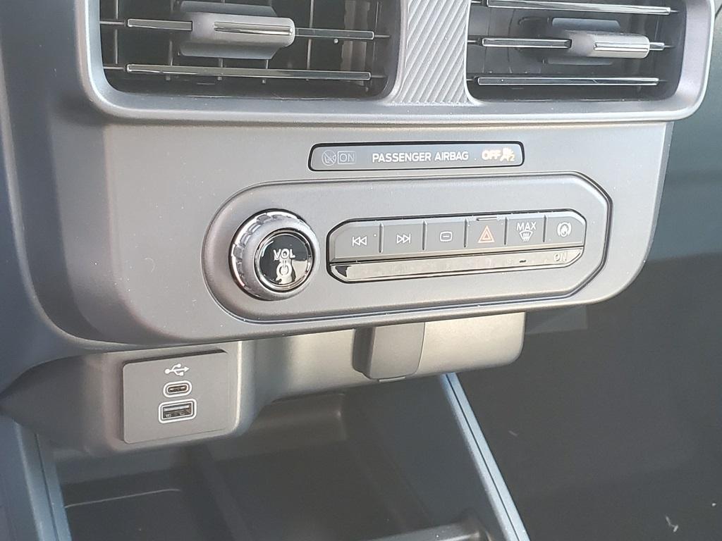 new 2025 Ford Maverick car, priced at $27,575