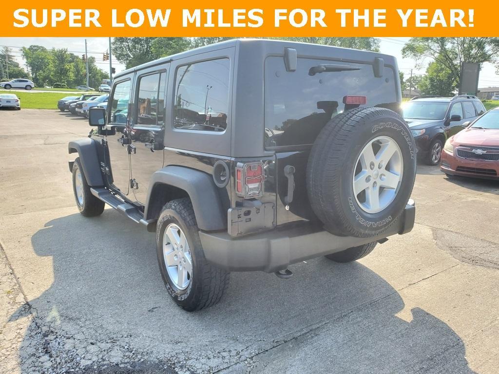 used 2015 Jeep Wrangler Unlimited car, priced at $20,909
