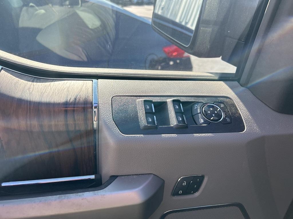 used 2019 Ford F-150 car, priced at $31,995