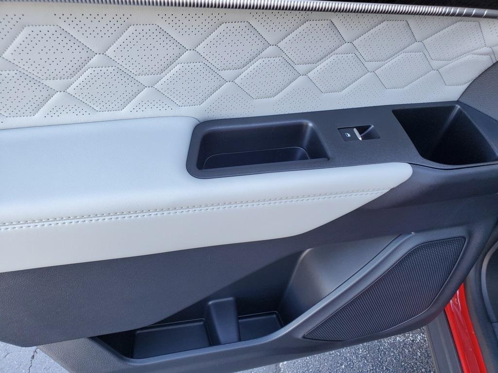 new 2025 Ford Explorer car, priced at $55,401