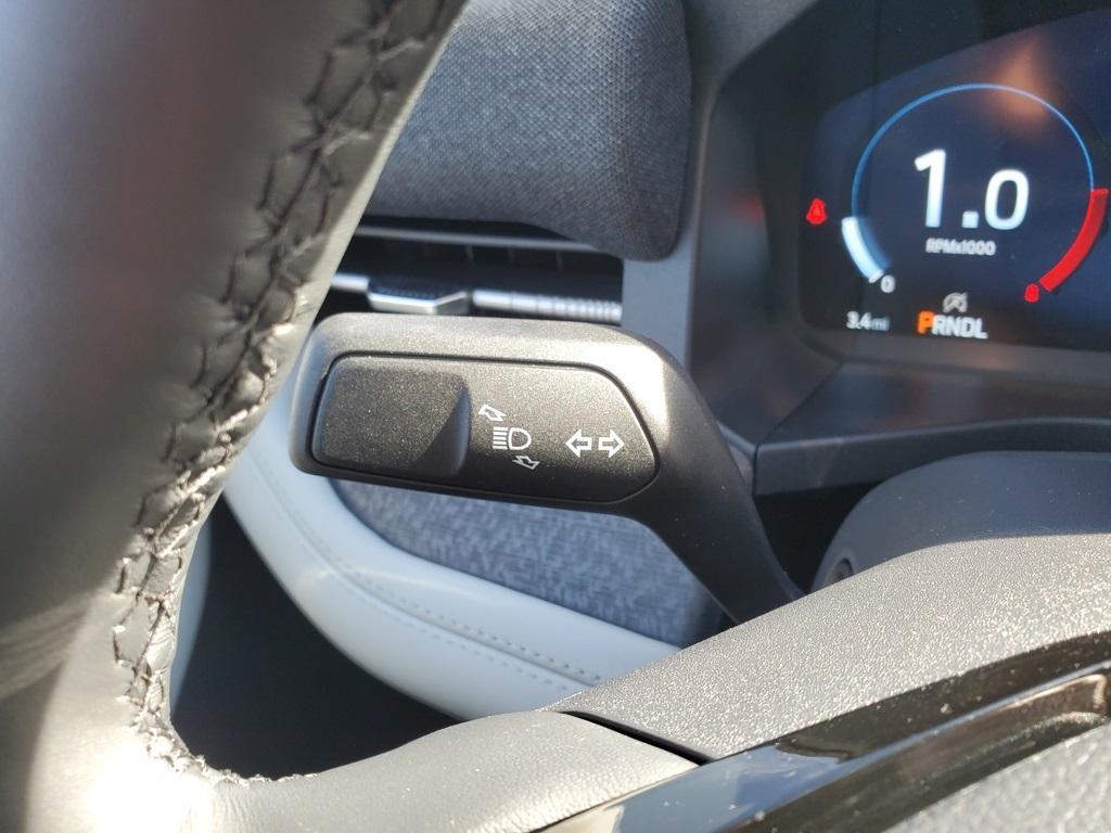 new 2025 Ford Explorer car, priced at $55,401