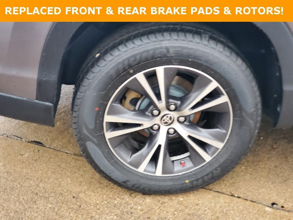 used 2019 Toyota Highlander car, priced at $21,980