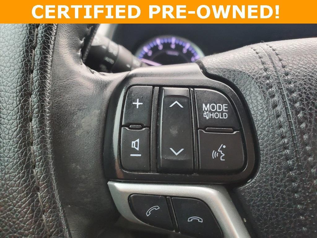 used 2019 Toyota Highlander car, priced at $21,980