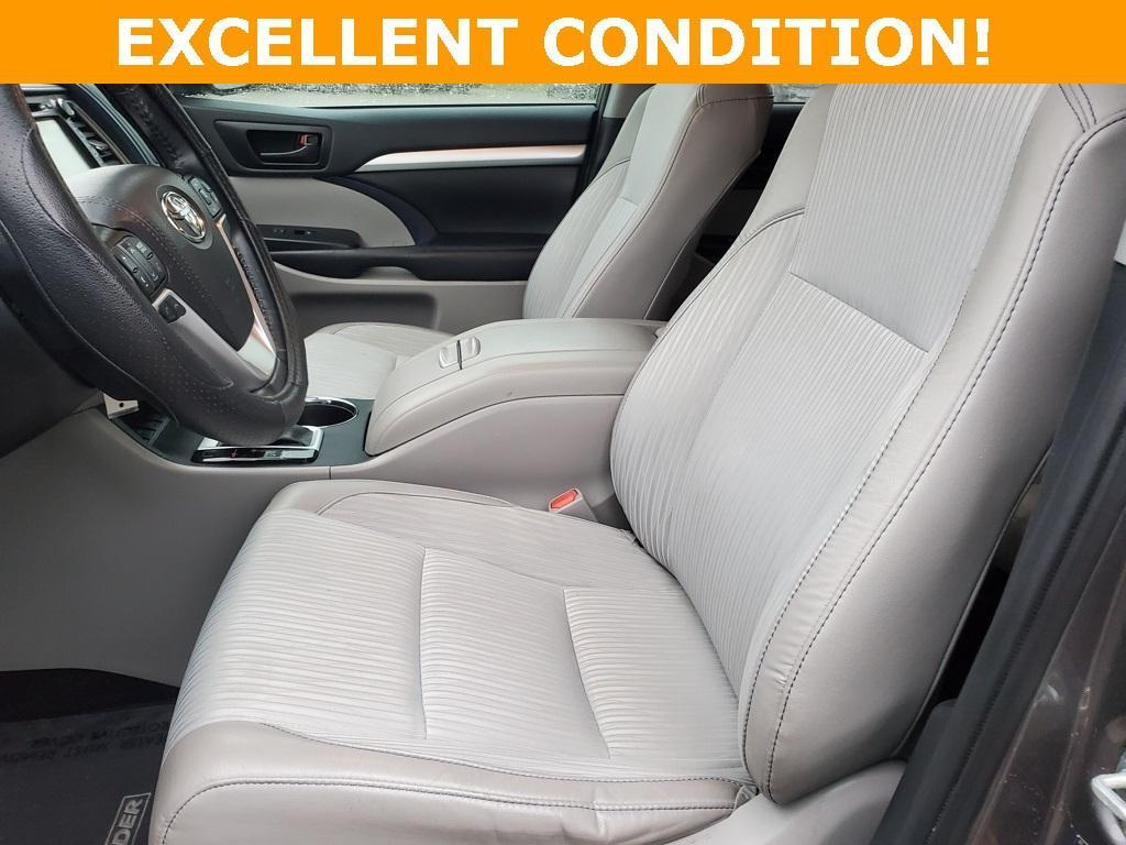 used 2019 Toyota Highlander car, priced at $21,980