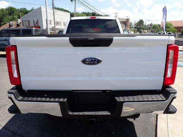 new 2025 Ford F-350 car, priced at $56,660