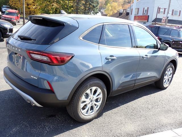 new 2025 Ford Escape car, priced at $32,045