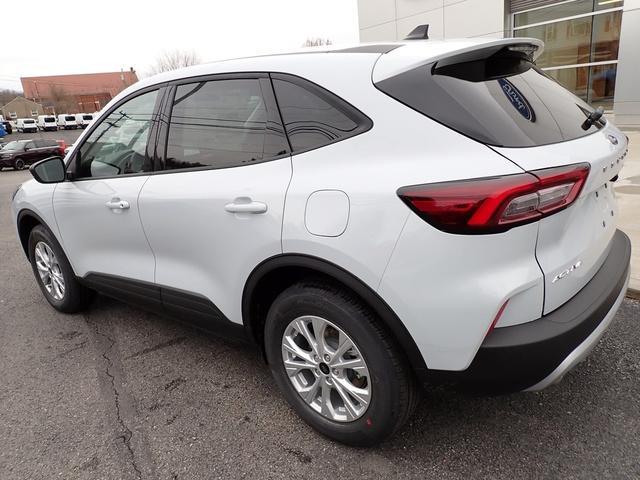 new 2025 Ford Escape car, priced at $32,040