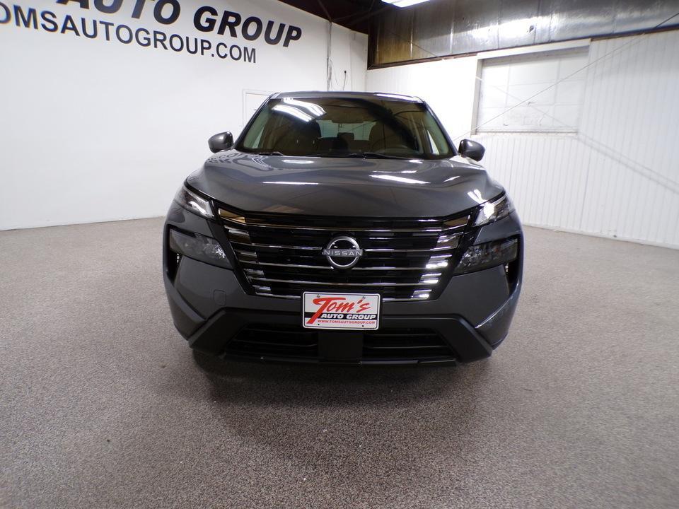 used 2024 Nissan Rogue car, priced at $23,995