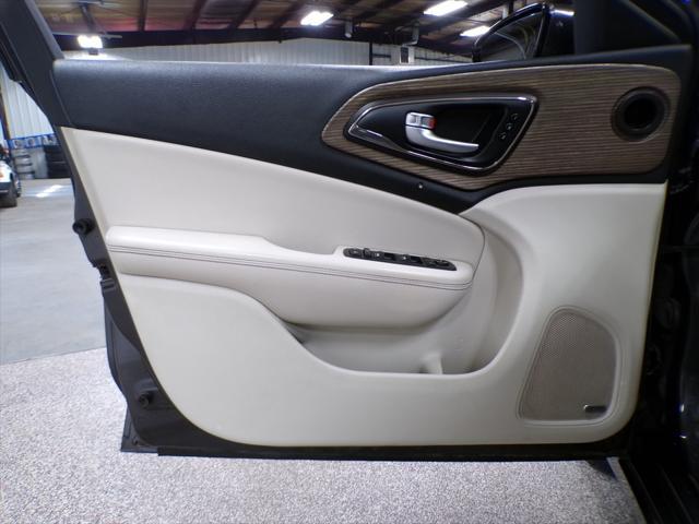 used 2015 Chrysler 200 car, priced at $6,995