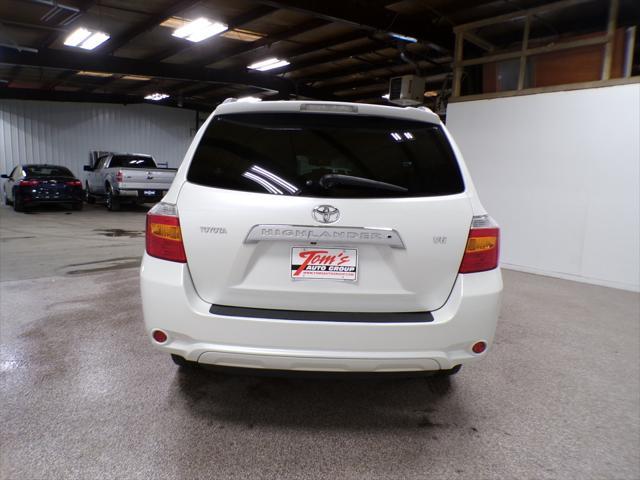 used 2009 Toyota Highlander car, priced at $16,995