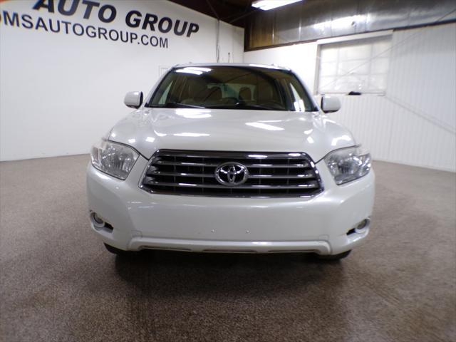 used 2009 Toyota Highlander car, priced at $16,995