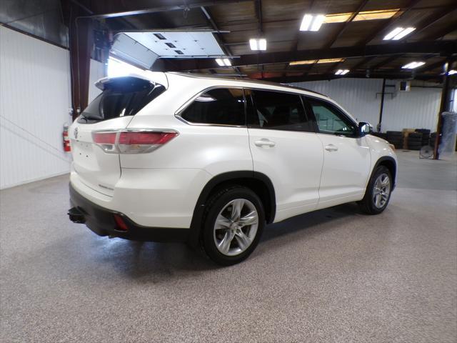 used 2014 Toyota Highlander car, priced at $11,995