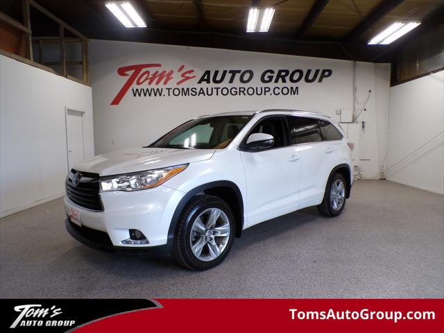 used 2014 Toyota Highlander car, priced at $11,995