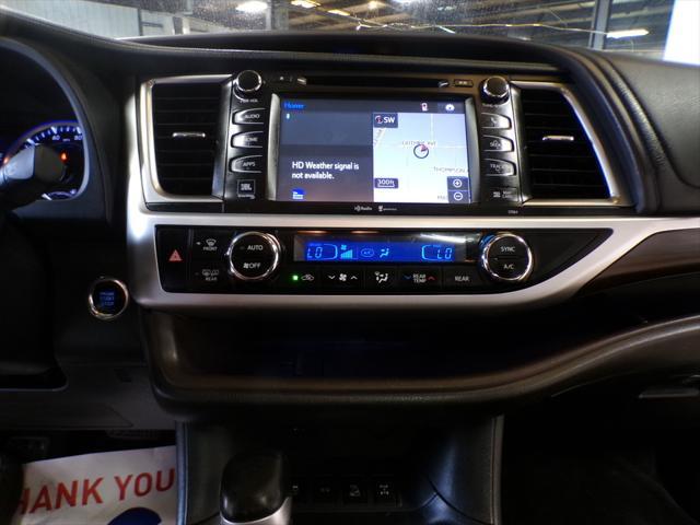 used 2014 Toyota Highlander car, priced at $11,995