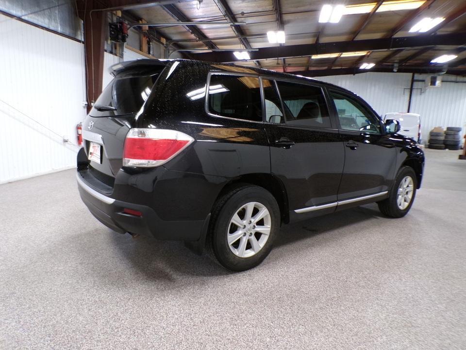 used 2013 Toyota Highlander car, priced at $7,995