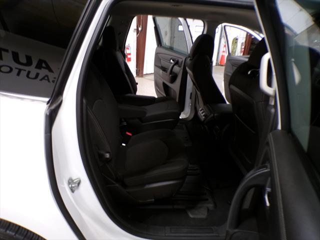 used 2016 Chevrolet Traverse car, priced at $9,995