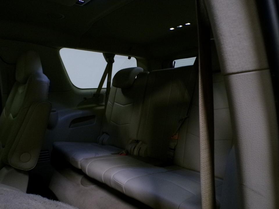 used 2017 Cadillac Escalade ESV car, priced at $22,995