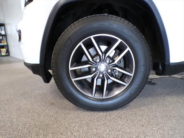 used 2017 Jeep Grand Cherokee car, priced at $14,995