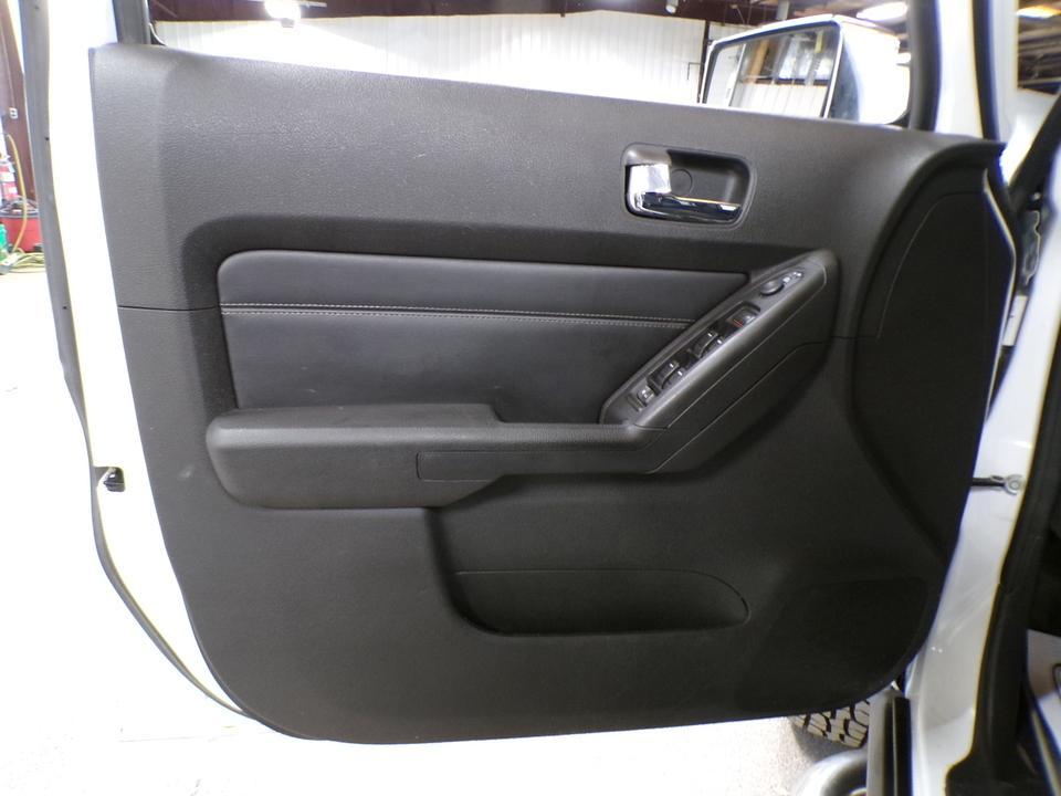 used 2008 Hummer H3 car, priced at $11,995