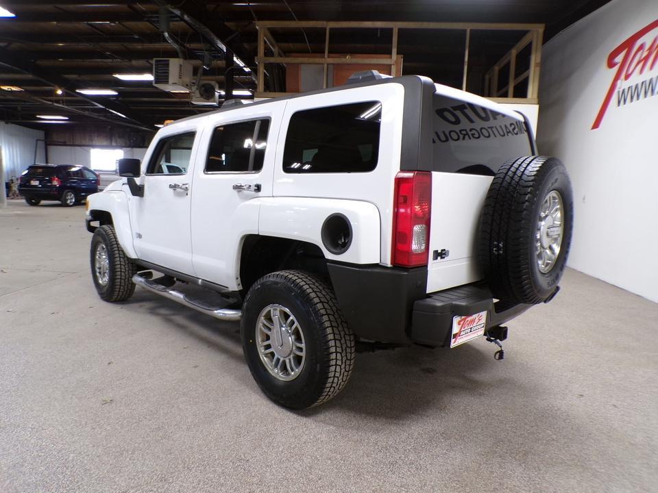used 2008 Hummer H3 car, priced at $11,995