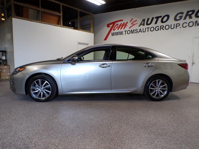 used 2016 Lexus ES 300h car, priced at $22,995