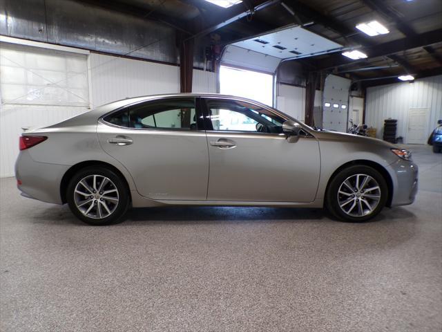 used 2016 Lexus ES 300h car, priced at $22,995