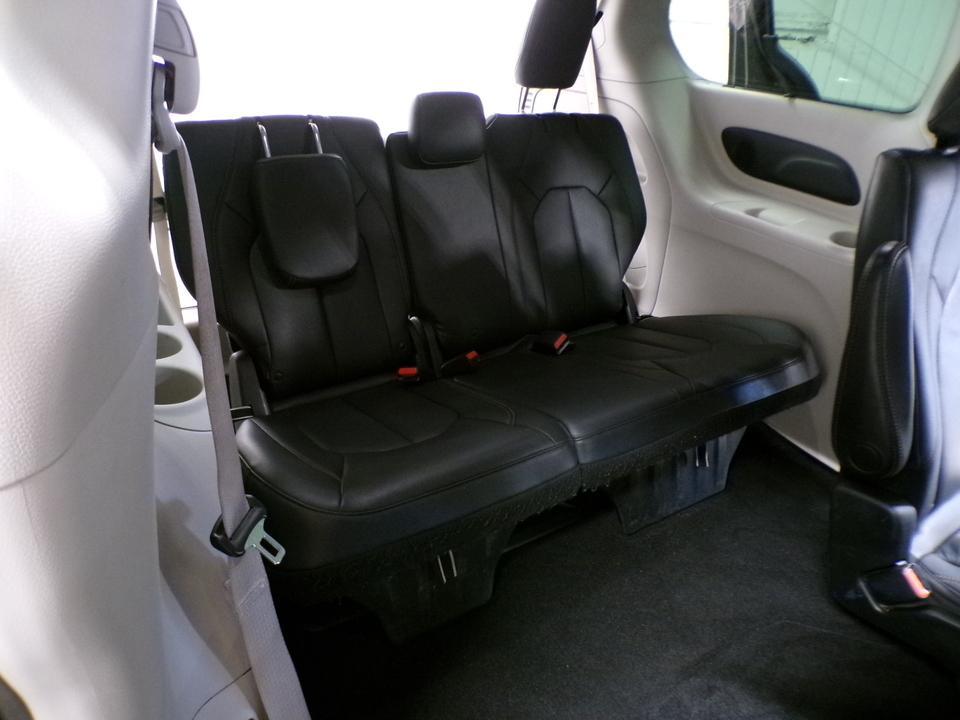 used 2018 Chrysler Pacifica car, priced at $12,995